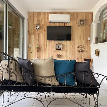 Emeraude 2.0 Apartment